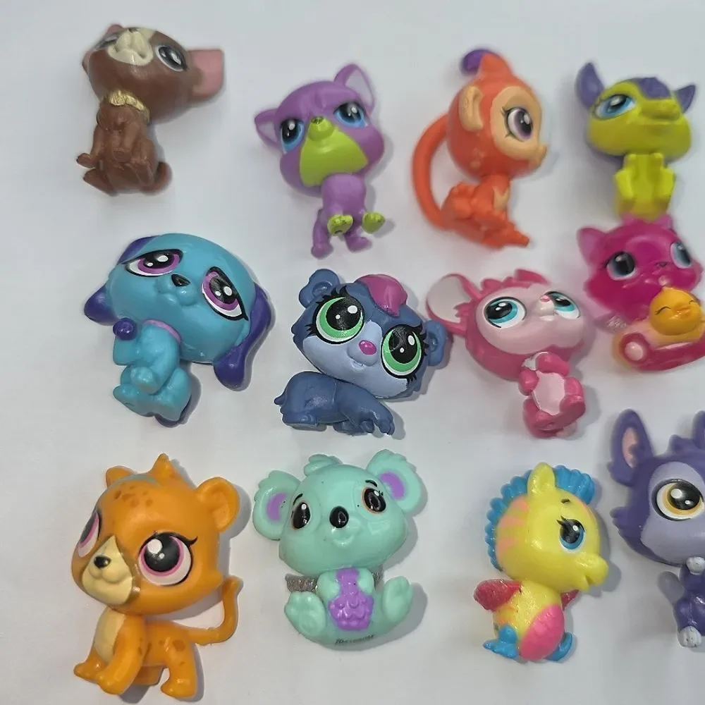 LPS Littlest Pet Shop Mini Animal Figurine Toy Bundle